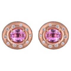Orecchini a bottone in oro rosa opaco 18 carati, 1,30 carati, con zaffiri rosa e diamanti