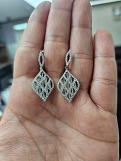 Set in 18K White Gold, 1.00 carats, natural Diamonds classic Dangle Earrings