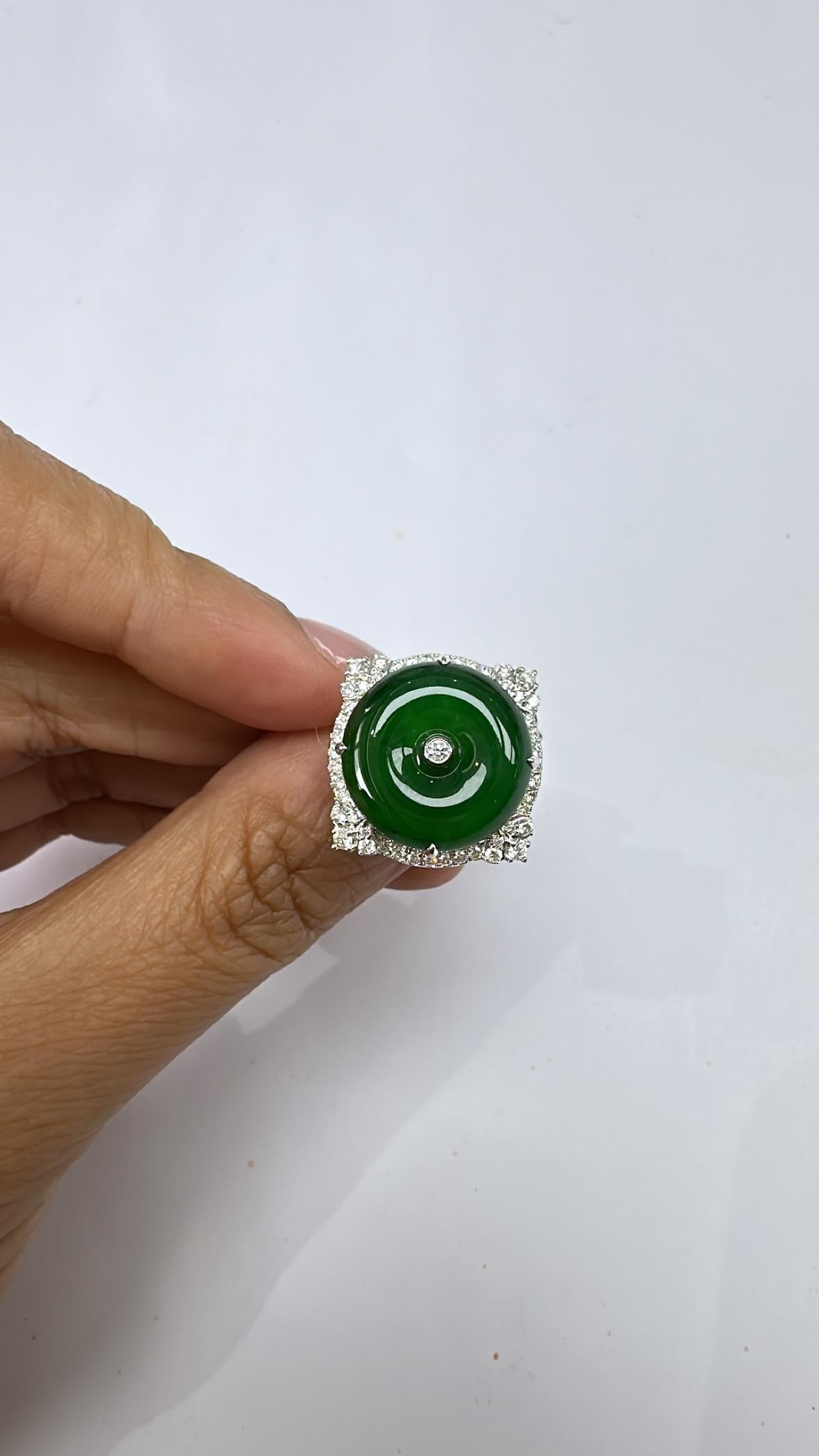 Verlobungsring aus 18 Karat Weißgold, 10,07 Karat, Jadeit, Jade und Diamanten im Angebot 3