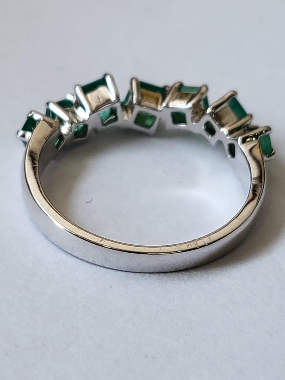 Set in 18K White Gold, 1.02 carats, natural Zambian Emerald Band Ring In New Condition For Sale In Hong Kong, HK