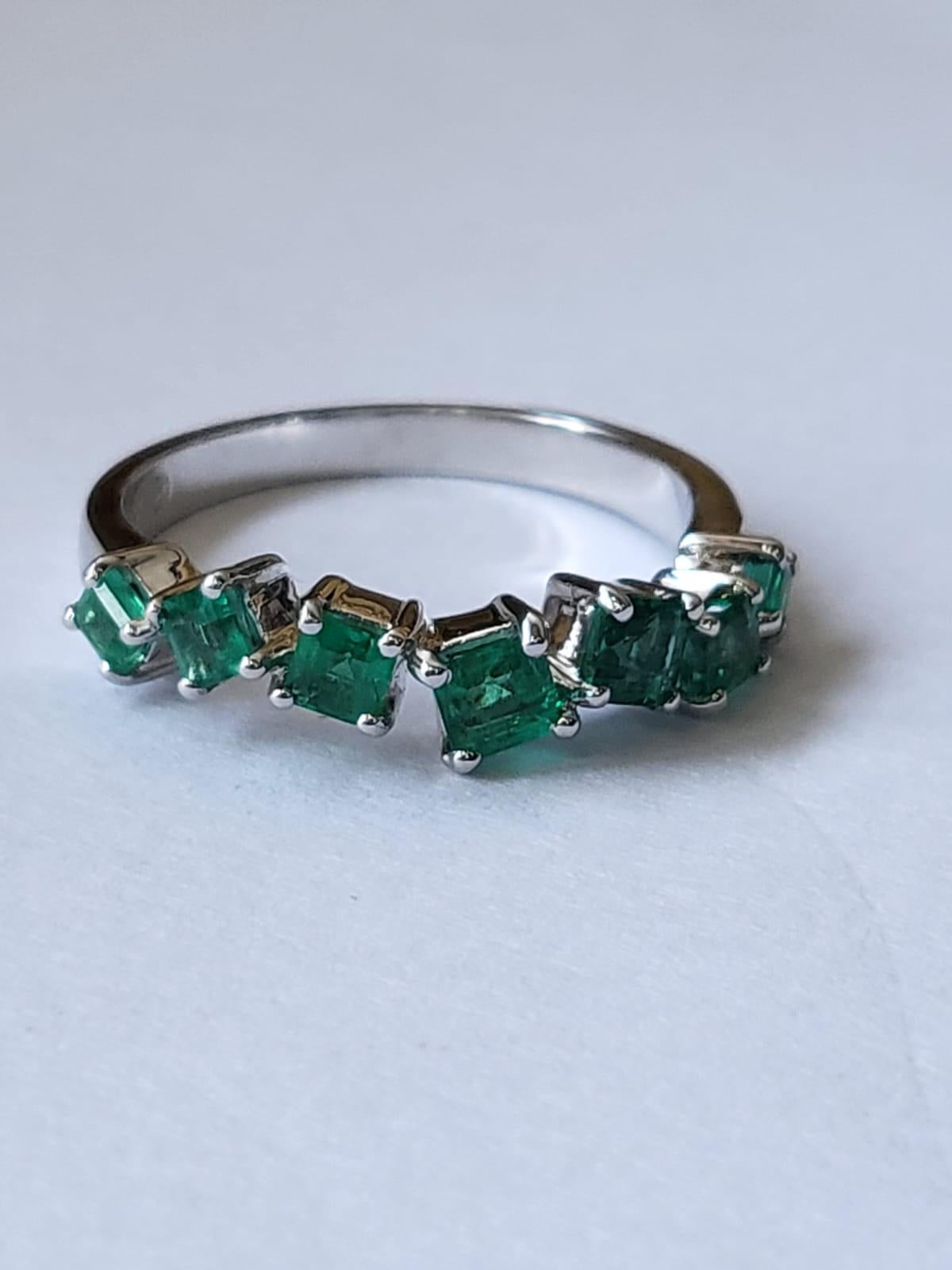 Women's or Men's Set in 18K White Gold, 1.02 carats, natural Zambian Emerald Band Ring For Sale