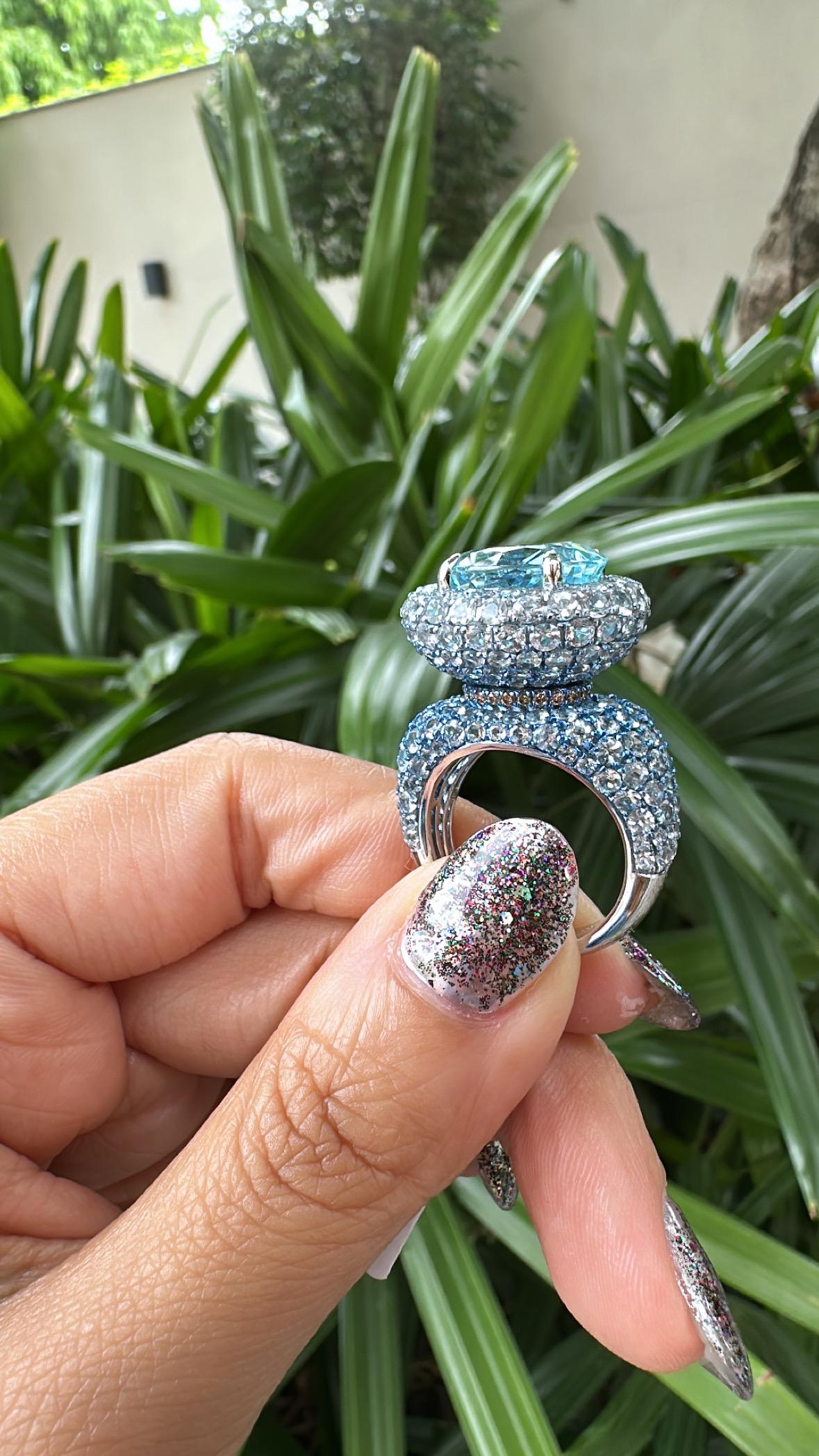 Anello da cocktail con acquamarina e diamanti in oro bianco 18 carati, 13,55 carati in vendita 1
