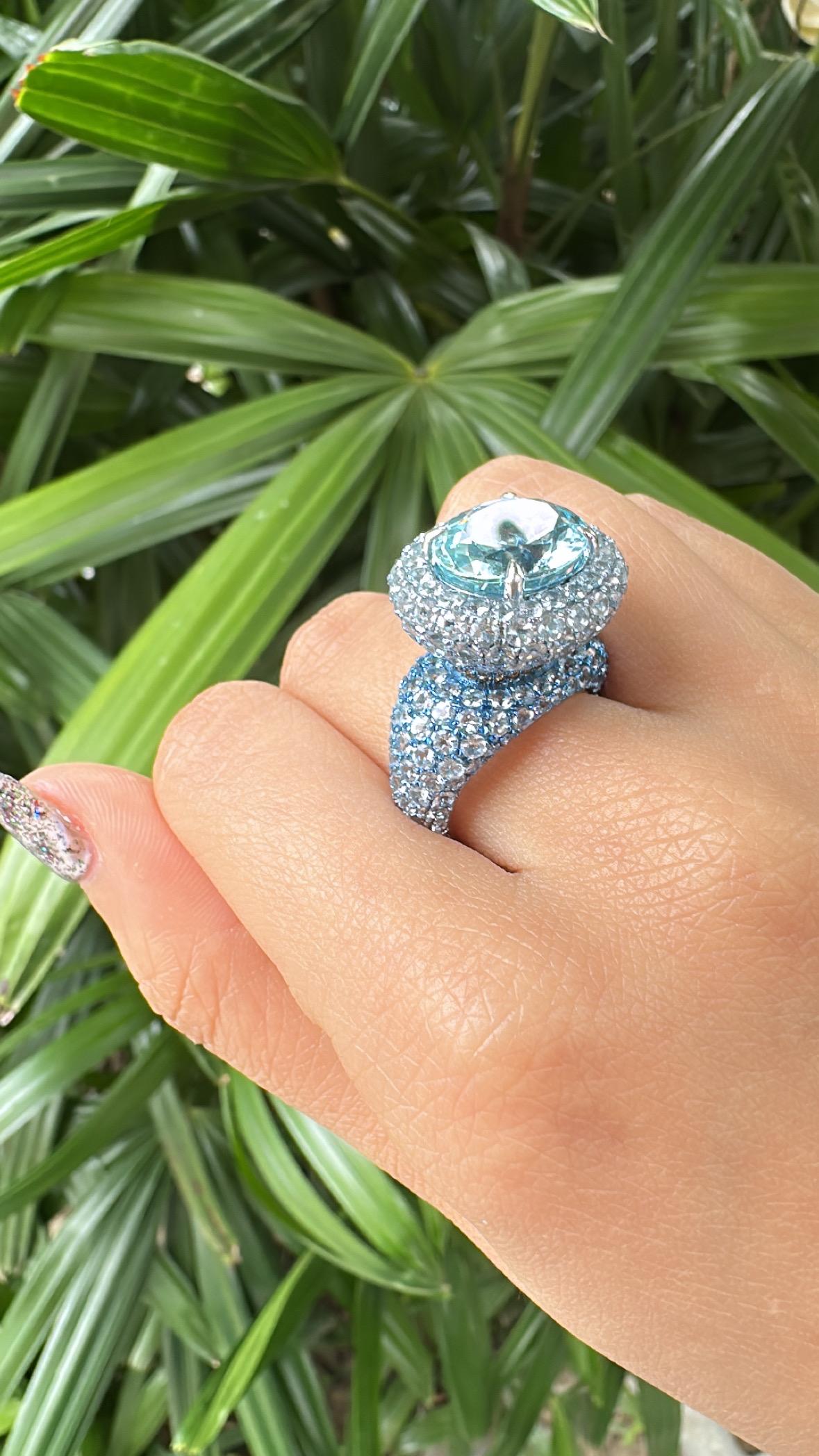 Anello da cocktail con acquamarina e diamanti in oro bianco 18 carati, 13,55 carati in vendita 3