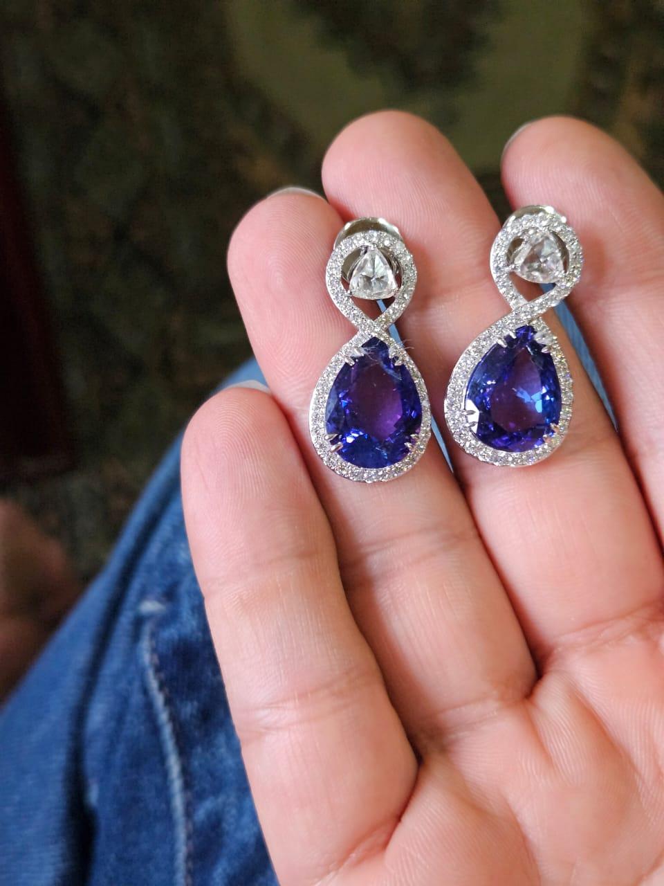 Set in 18K White Gold, 14.52 carats, Tanzanite & Rose Cut Diamonds Drop Earrings For Sale 6