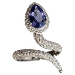 Set in 18K White Gold, 1.47 carats, Tanzanite & Diamonds Engagement Ring