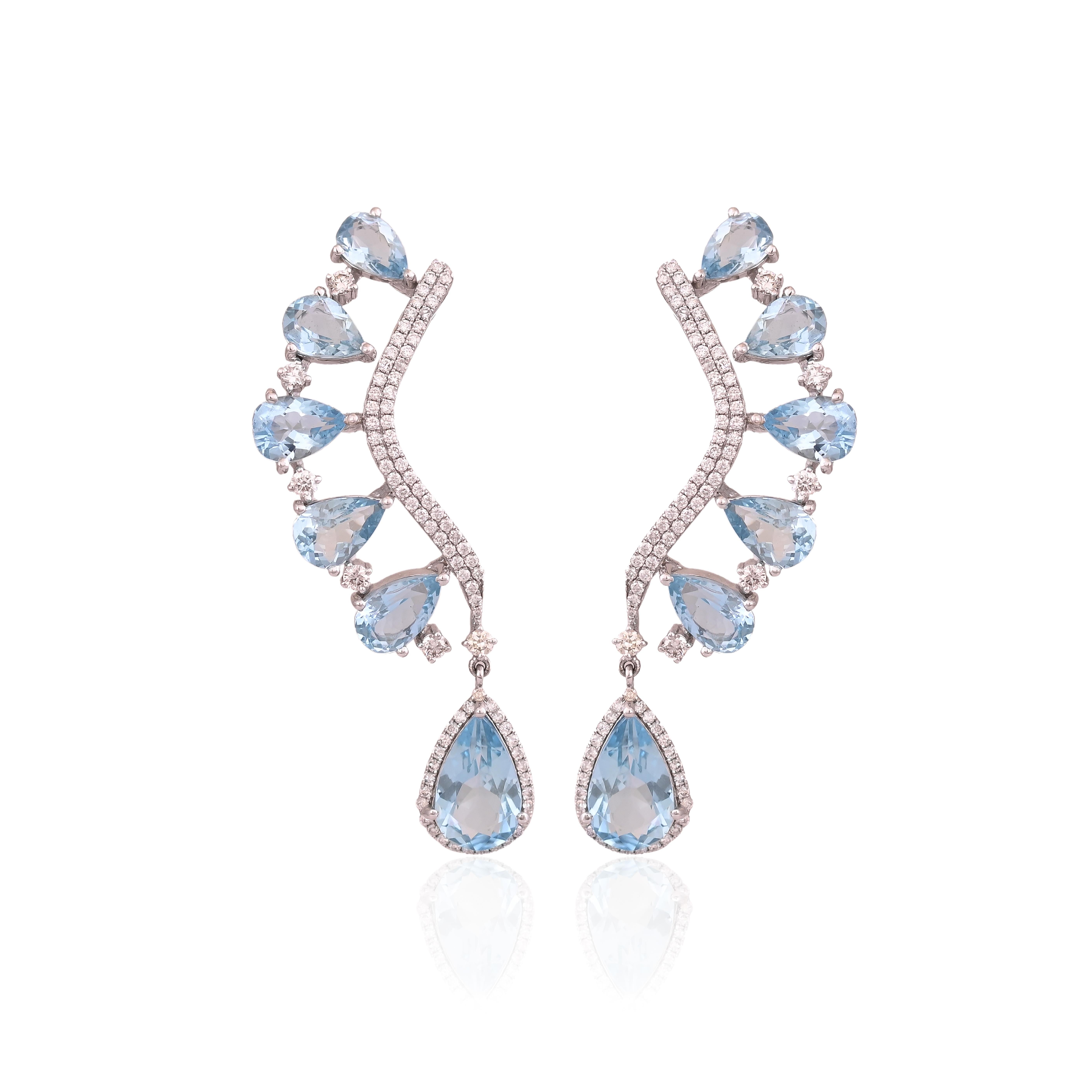A very gorgeous and modern, Aquamarine Chandelier Earrings set in 18K White Gold & Diamonds. The weight of the Aquamarine is 16.63 carats. The Diamonds weight is 2.06 carats. Net 18K White Gold weight is 18.12 grams. The Gross weight is 21.86 grams.