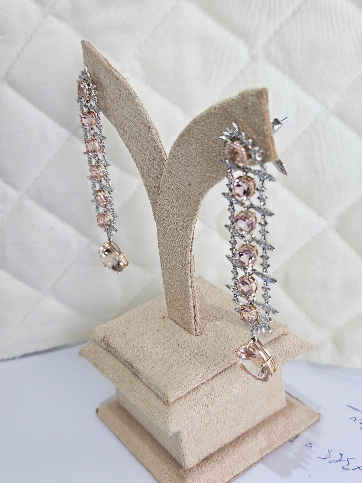 Modern Set in 18K White Gold, 18.06 carats Morganites & Diamonds Chandelier Earrings For Sale