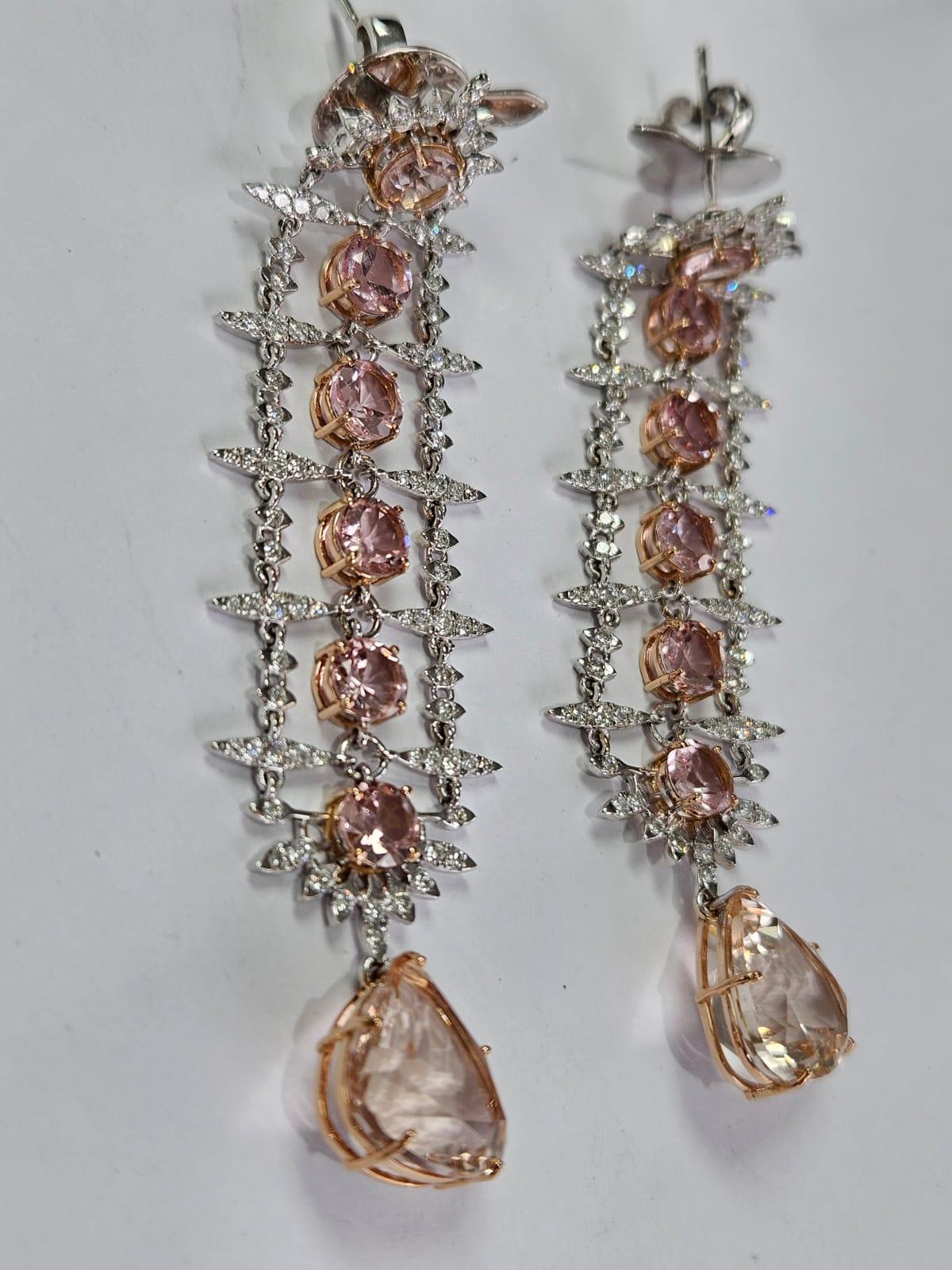Set in 18K White Gold, 18.06 carats Morganites & Diamonds Chandelier Earrings In New Condition For Sale In Hong Kong, HK
