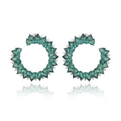 Pendientes de aro con esmeraldas de Zambia y diamantes, engastados en oro blanco de 18 quilates, 18,20 quilates