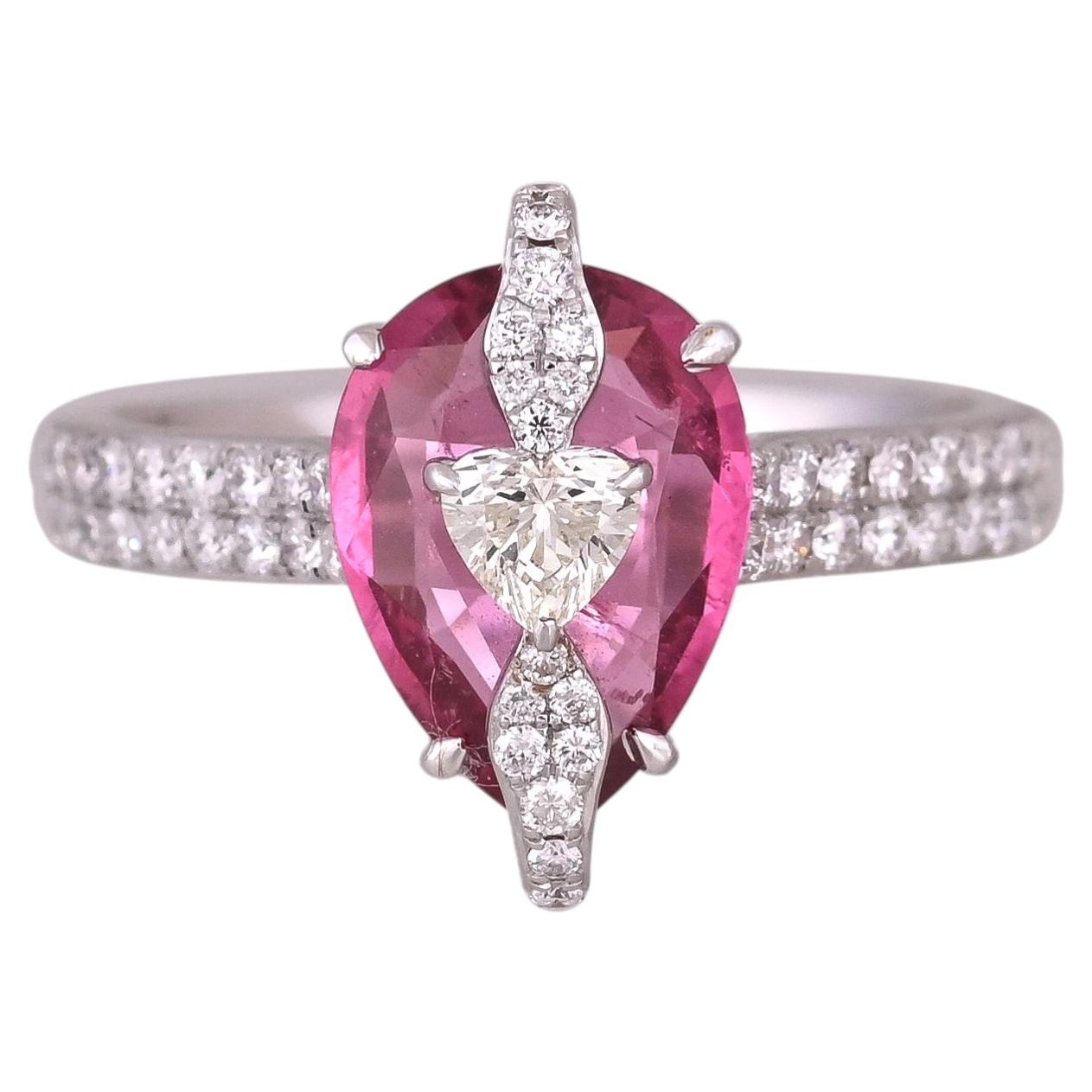 Anillo de compromiso «Kissing» con rubelita de 2,39 quilates y diamantes, engastado en oro blanco de 18 quilates