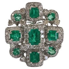 Bague de cocktail en or blanc 18 carats, 2,39 carats, émeraude de Colombie et diamants