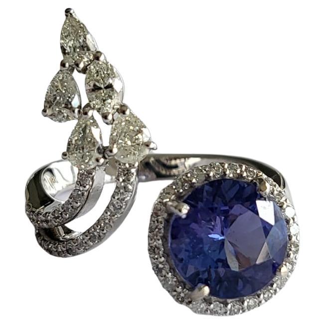 Set in 18k White Gold, 2.63 Carats Tanzanite & Diamonds Engagement Cocktail Ring For Sale