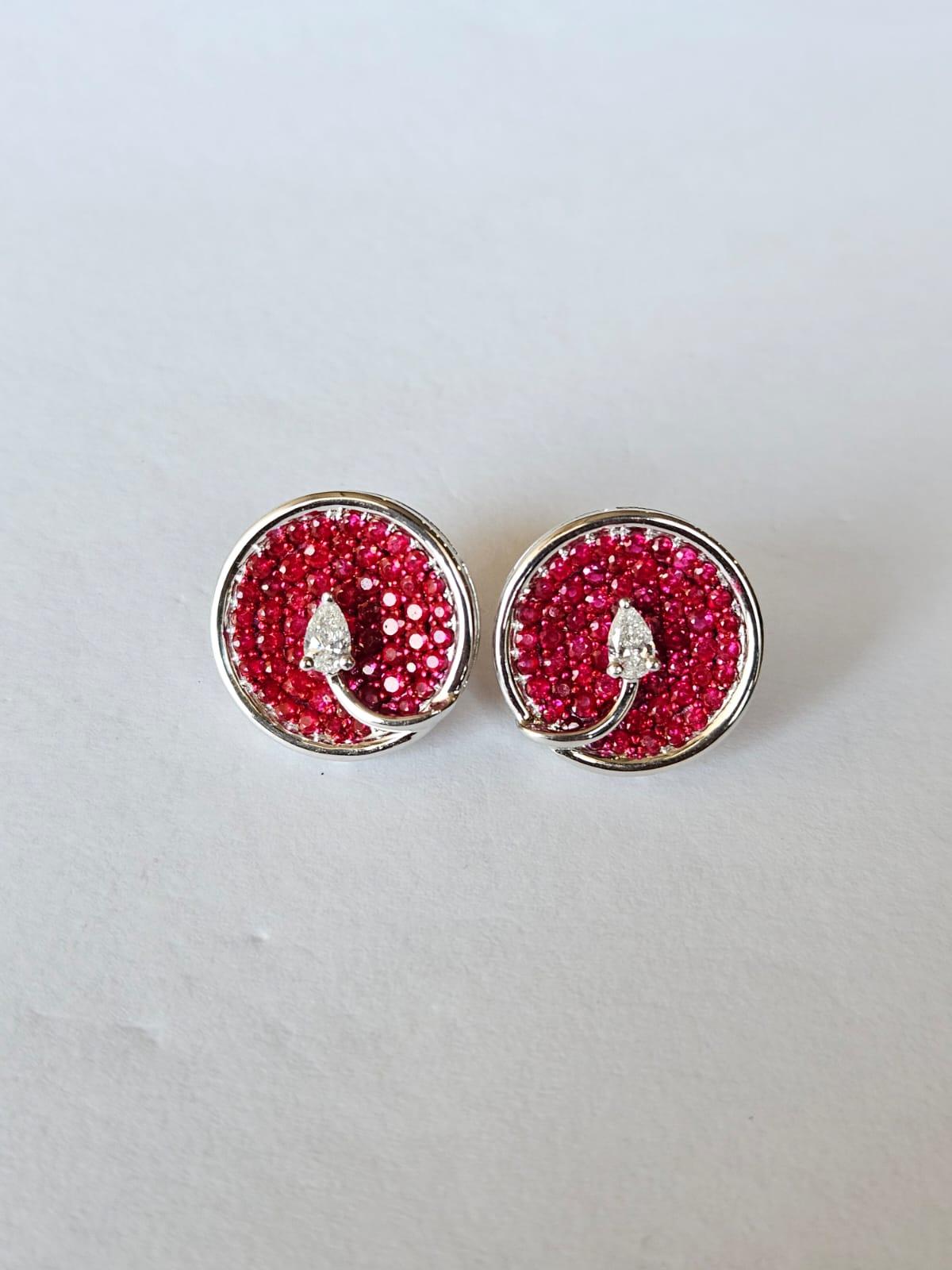 Set in 18K white Gold, 2.67 carats Rubies & Pear Diamonds Stud Earrings In New Condition For Sale In Hong Kong, HK