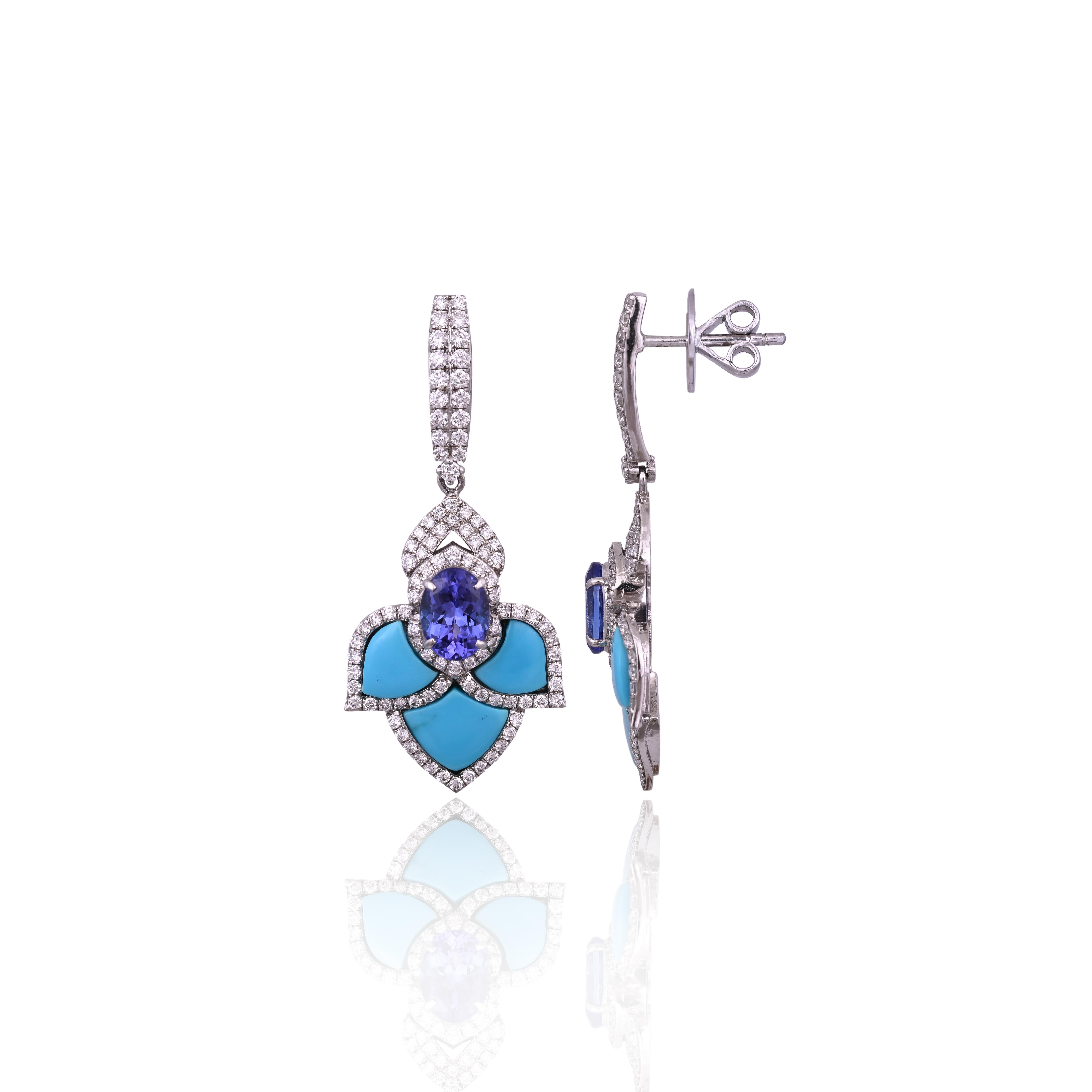Moderno Orecchini con tanzanite, turchese e diamante da 2,86 carati, incastonati in oro bianco 18 carati in vendita