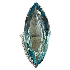 Set in 18K white Gold, 29.29 carats, Aquamarine & Diamonds modern Cocktail Ring