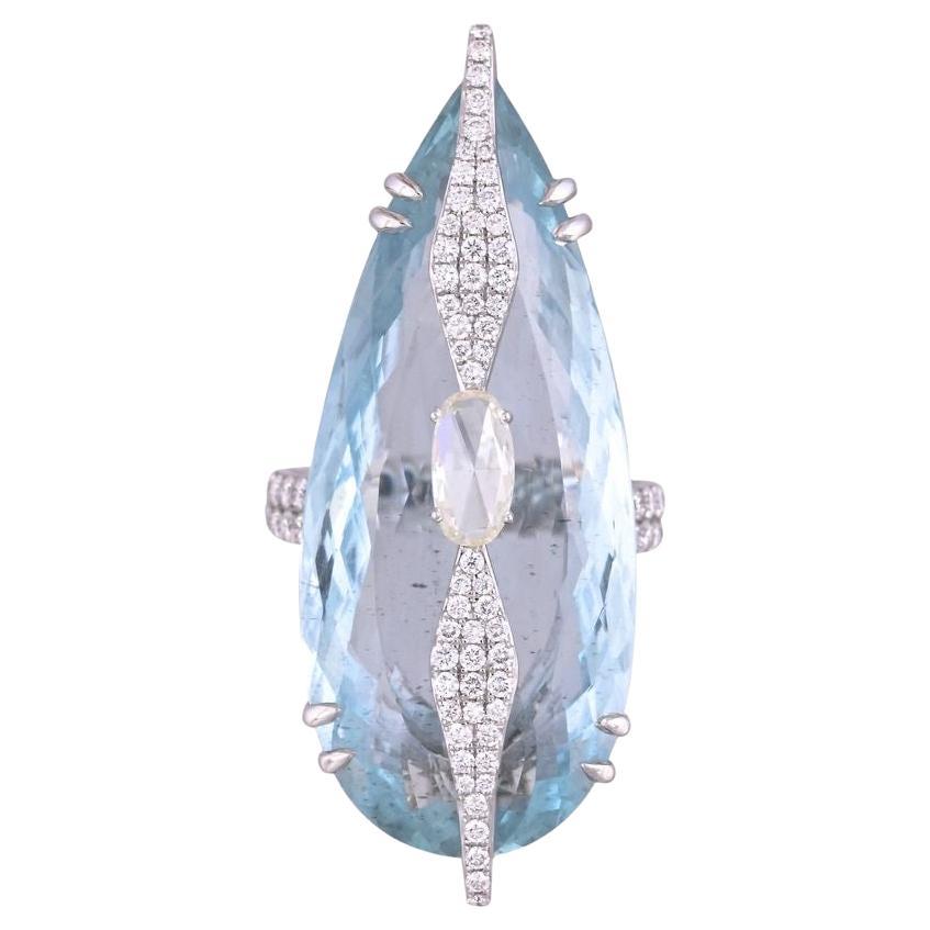 Set in 18K white Gold, 30.03 carats, Aquamarine & Rose Cut Diamond Cocktail Ring For Sale