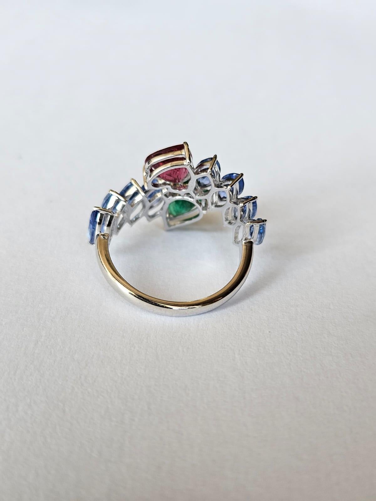 Women's or Men's Set in 18K White Gold, 3.44 carats Blue Sapphire, Emerald & Tourmaline Band Ring For Sale