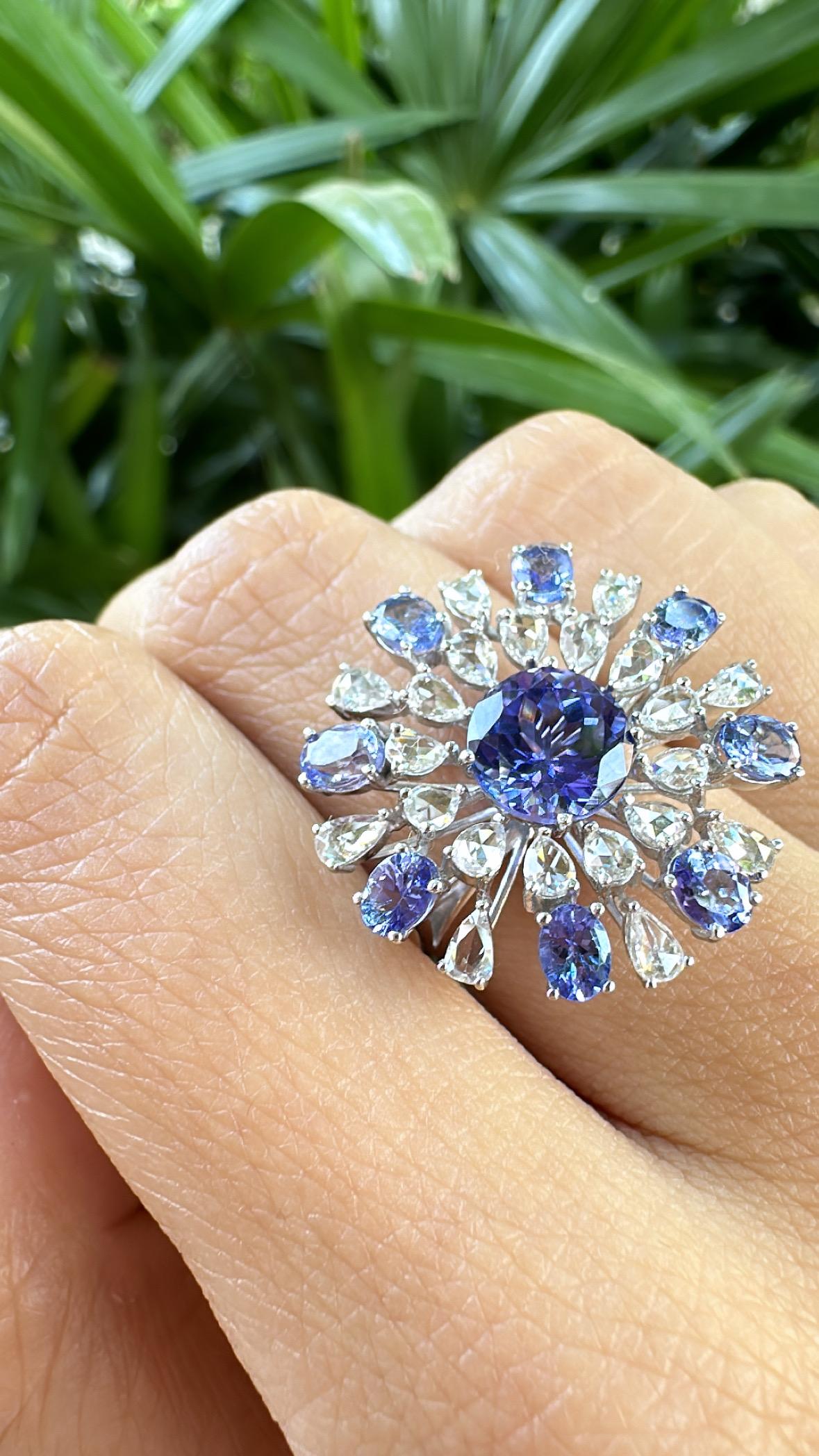 Set in 18K White Gold, 3.56 carats, Tanzanite & Rose Cut Diamonds Cocktail Ring For Sale 6