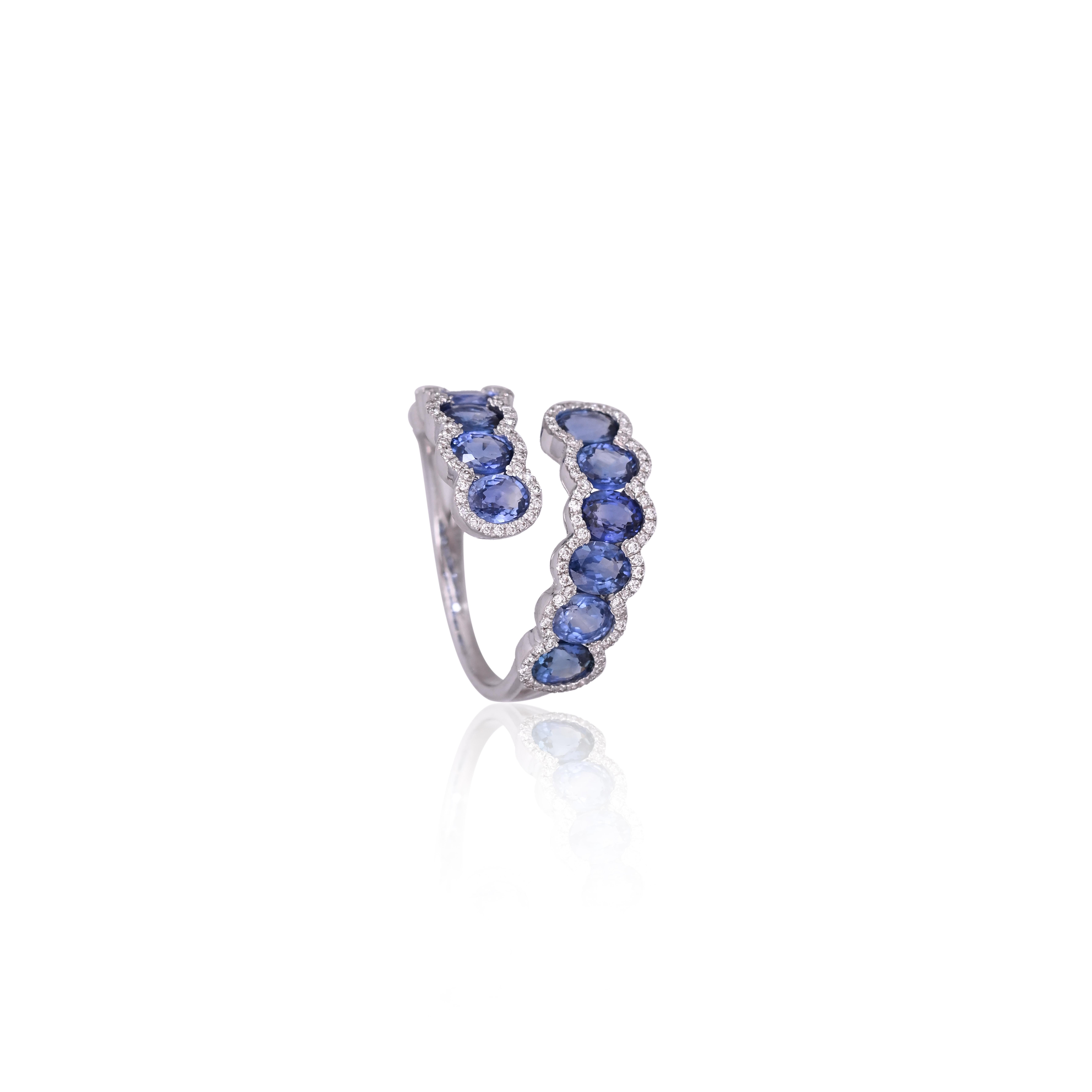Moderno Set in 18K white Gold, 3.83 carats, Ceylon Blue Sapphires & Diamonds Band Ring in vendita