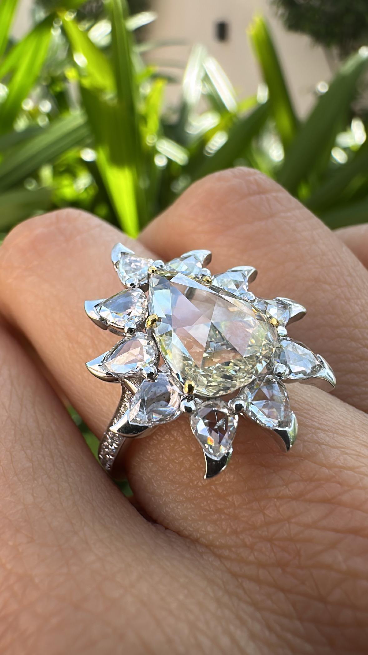 Women's or Men's Set in 18K white Gold, 3.86 carats, Rose Cut Diamonds Engagement Cocktail Ring For Sale