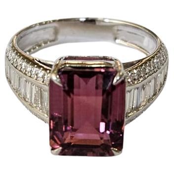 Set in 18K white Gold, 4.22 carat Tourmaline 
Baguette Diamonds Engagement Ring For Sale