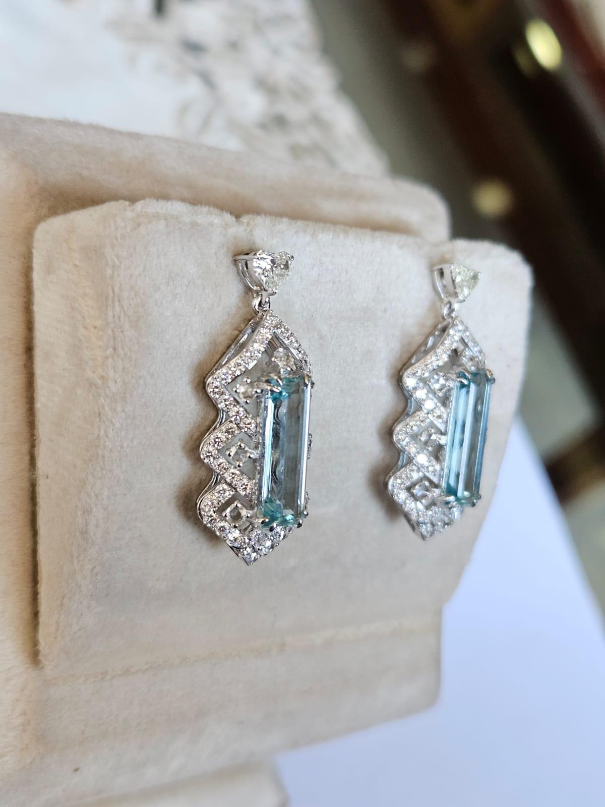 Orecchini pendenti in oro bianco 18 carati, 5,26 carati di acquamarine e diamanti a cuore in vendita 5