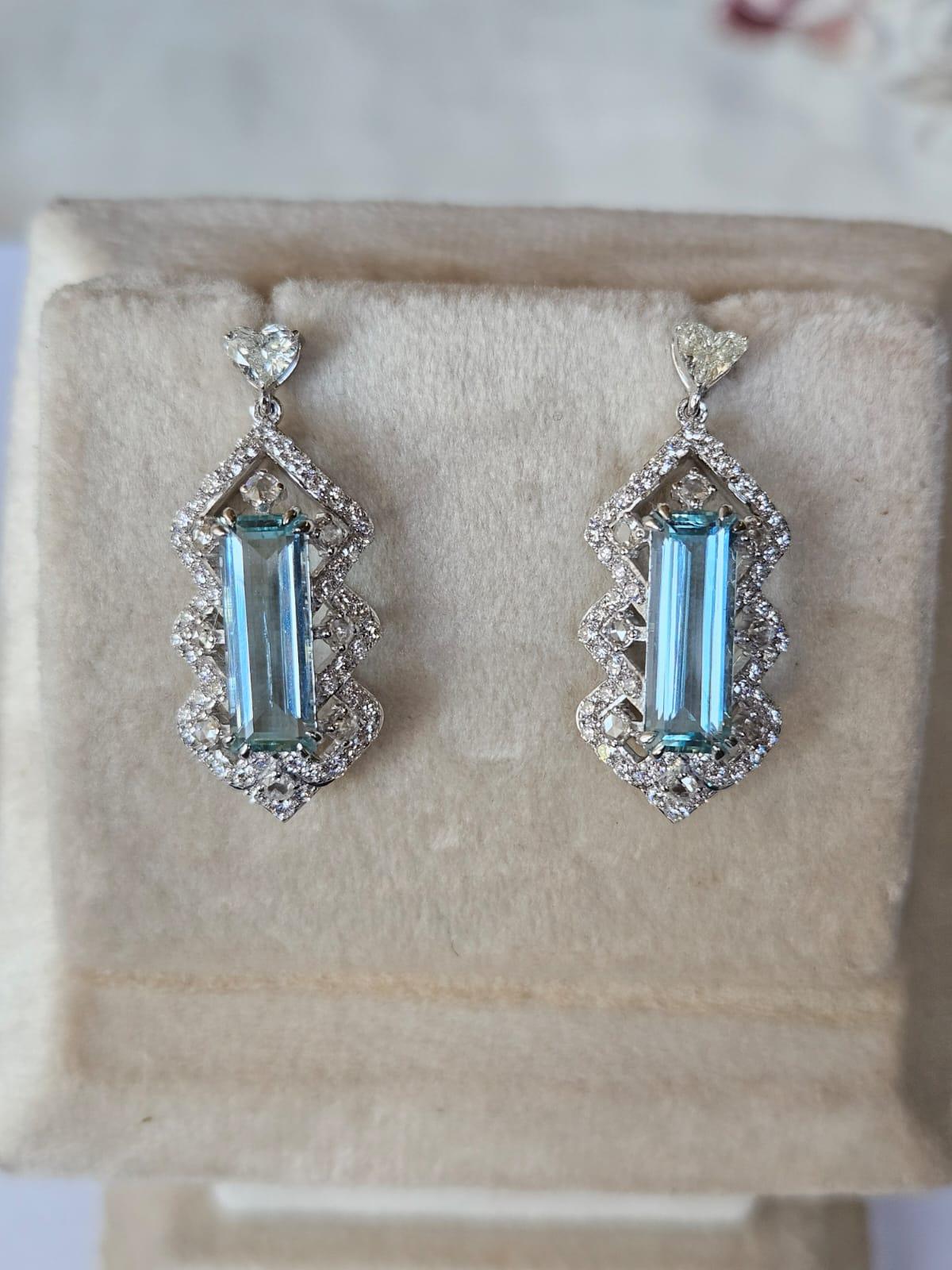 Orecchini pendenti in oro bianco 18 carati, 5,26 carati di acquamarine e diamanti a cuore in vendita 6