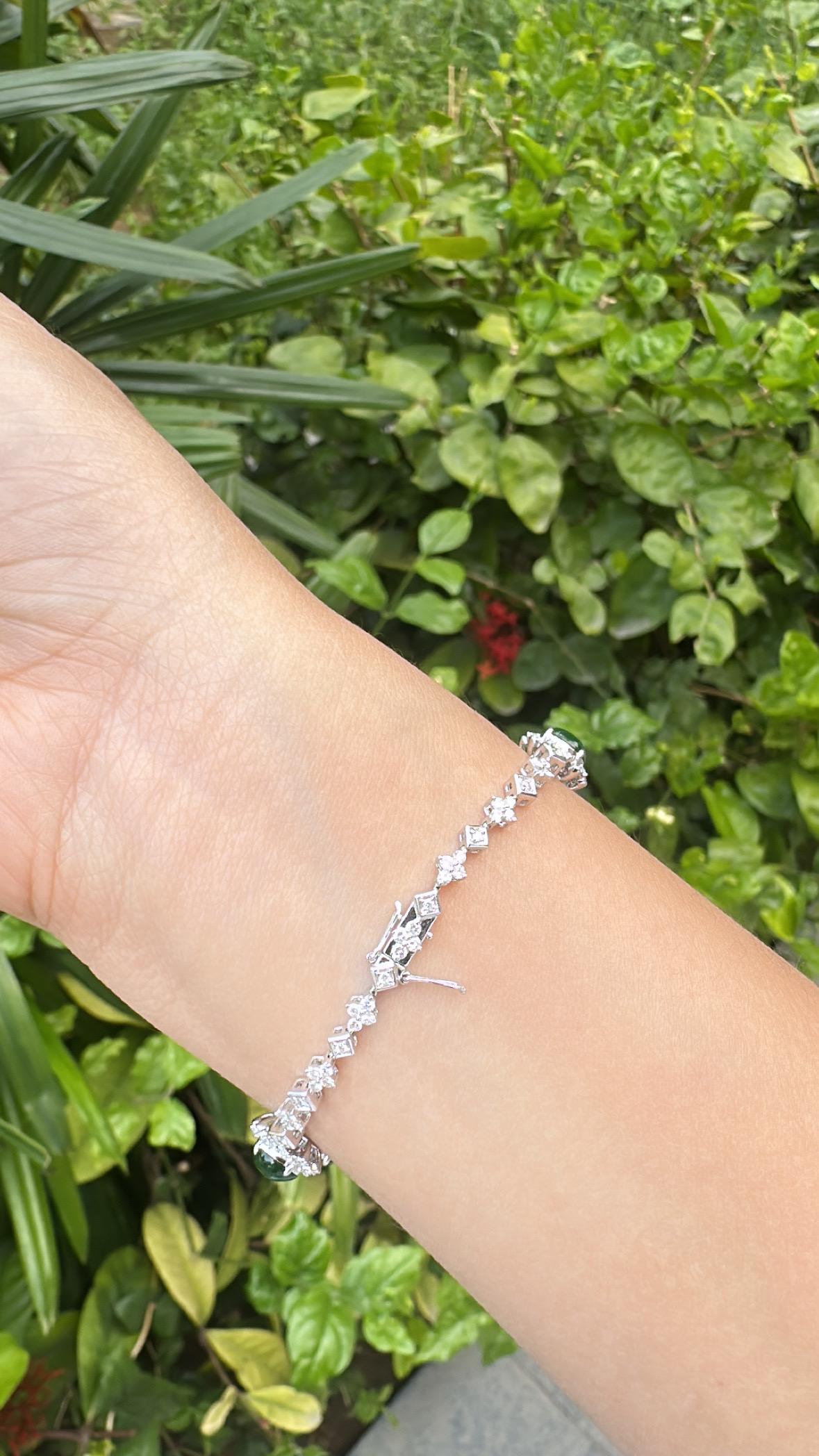 Set in 18K white Gold, 7.70 carats, Burmese Jadeite & Diamonds Modern Bracelet For Sale 6