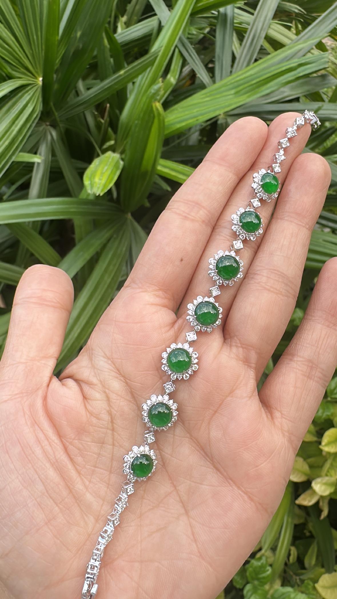 Set in 18K white Gold, 7.70 carats, Burmese Jadeite & Diamonds Modern Bracelet For Sale 3
