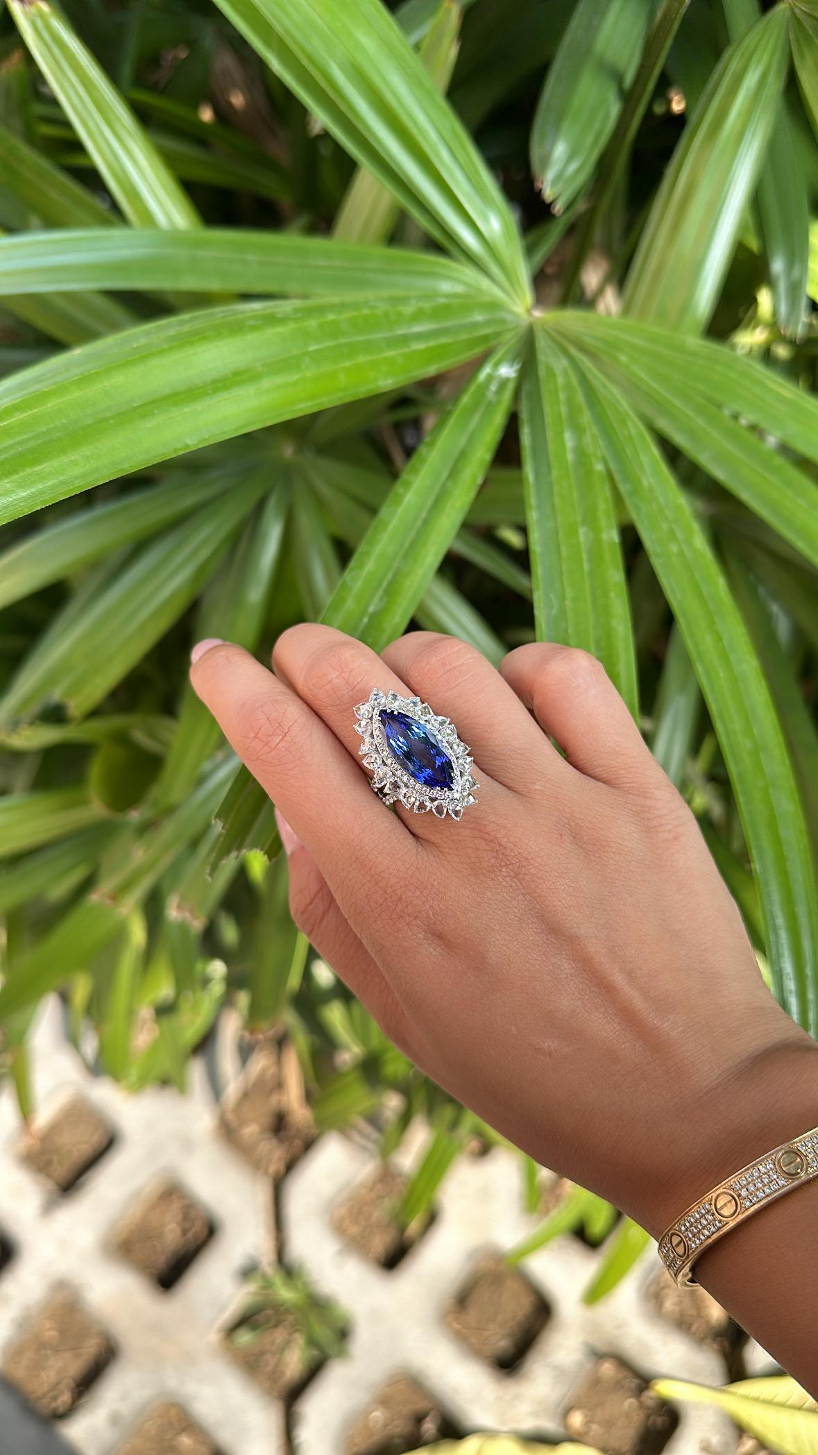 Women's or Men's Set in 18K White Gold, 7.92 carats, Tanzanite & Rose Cut Diamond Engagement Ring For Sale