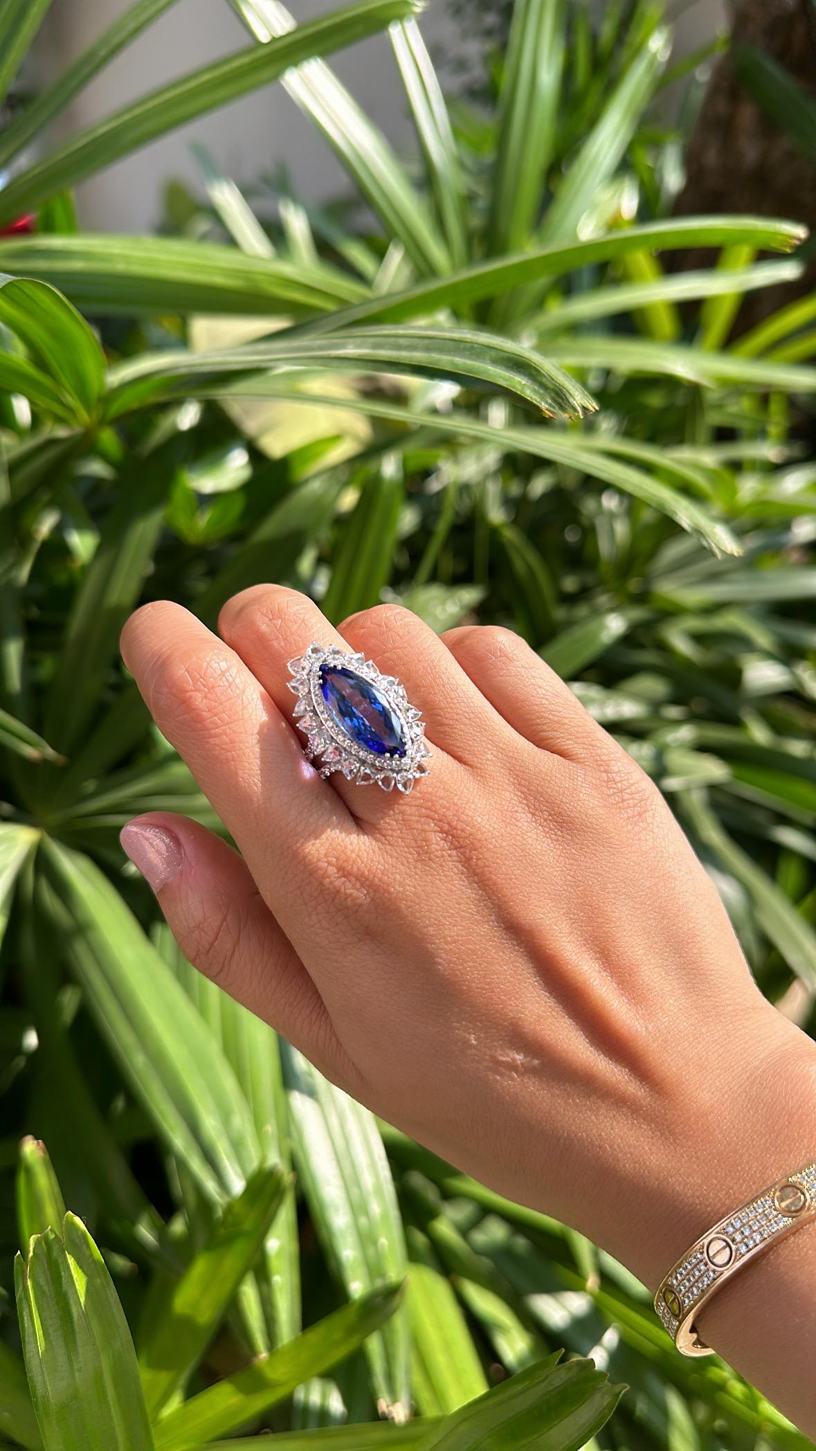 Set in 18K White Gold, 7.92 carats, Tanzanite & Rose Cut Diamond Engagement Ring For Sale 1