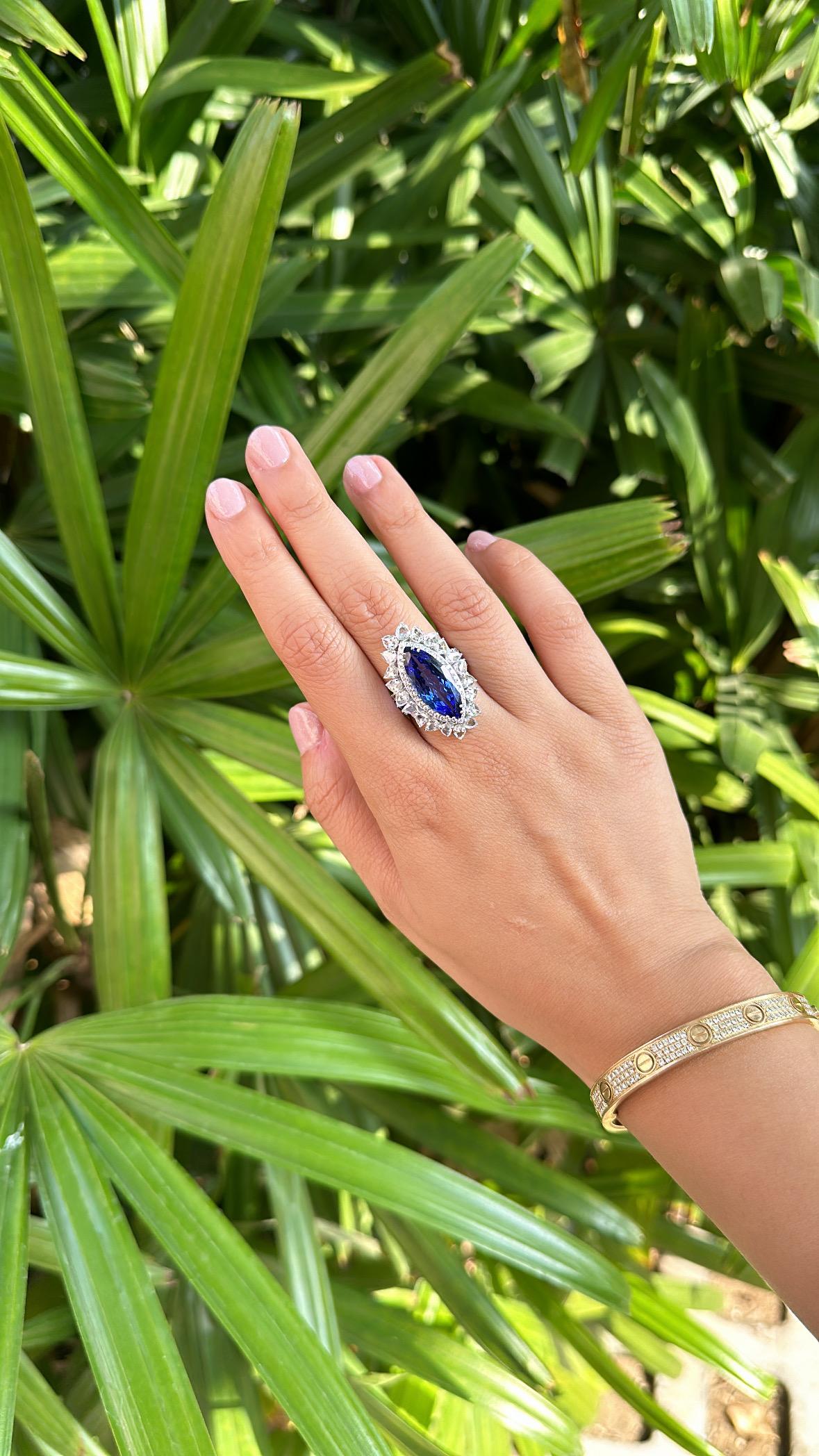 Set in 18K White Gold, 7.92 carats, Tanzanite & Rose Cut Diamond Engagement Ring For Sale 4