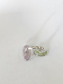 Set in 18K white Gold, 8.64 carats, Kunzite & 4.16 carats Peridot Two Stone Ring