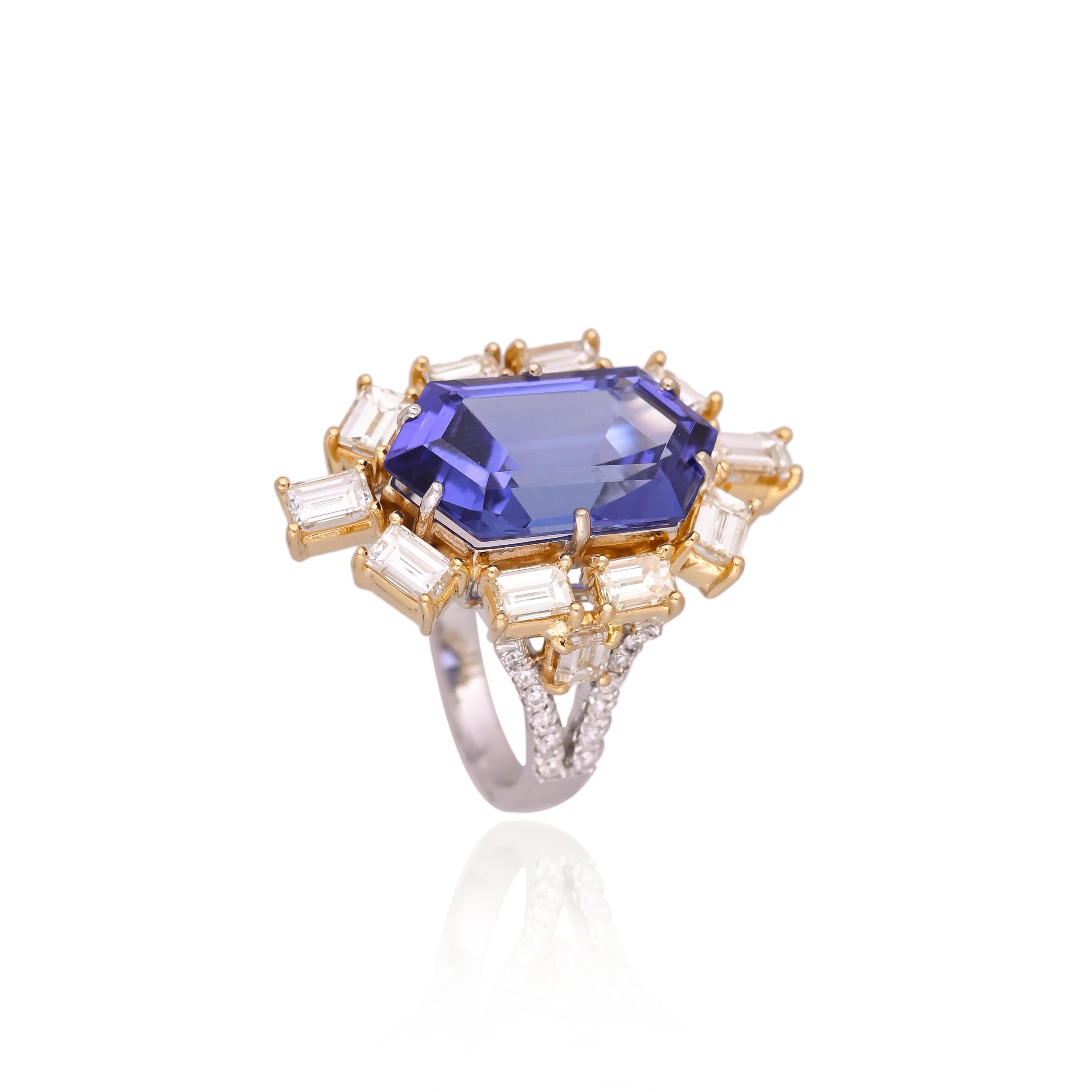 Moderne Bague de fiançailles en or blanc 18 carats, 9,33 carats, Tanzanite et diamants jaunes en vente