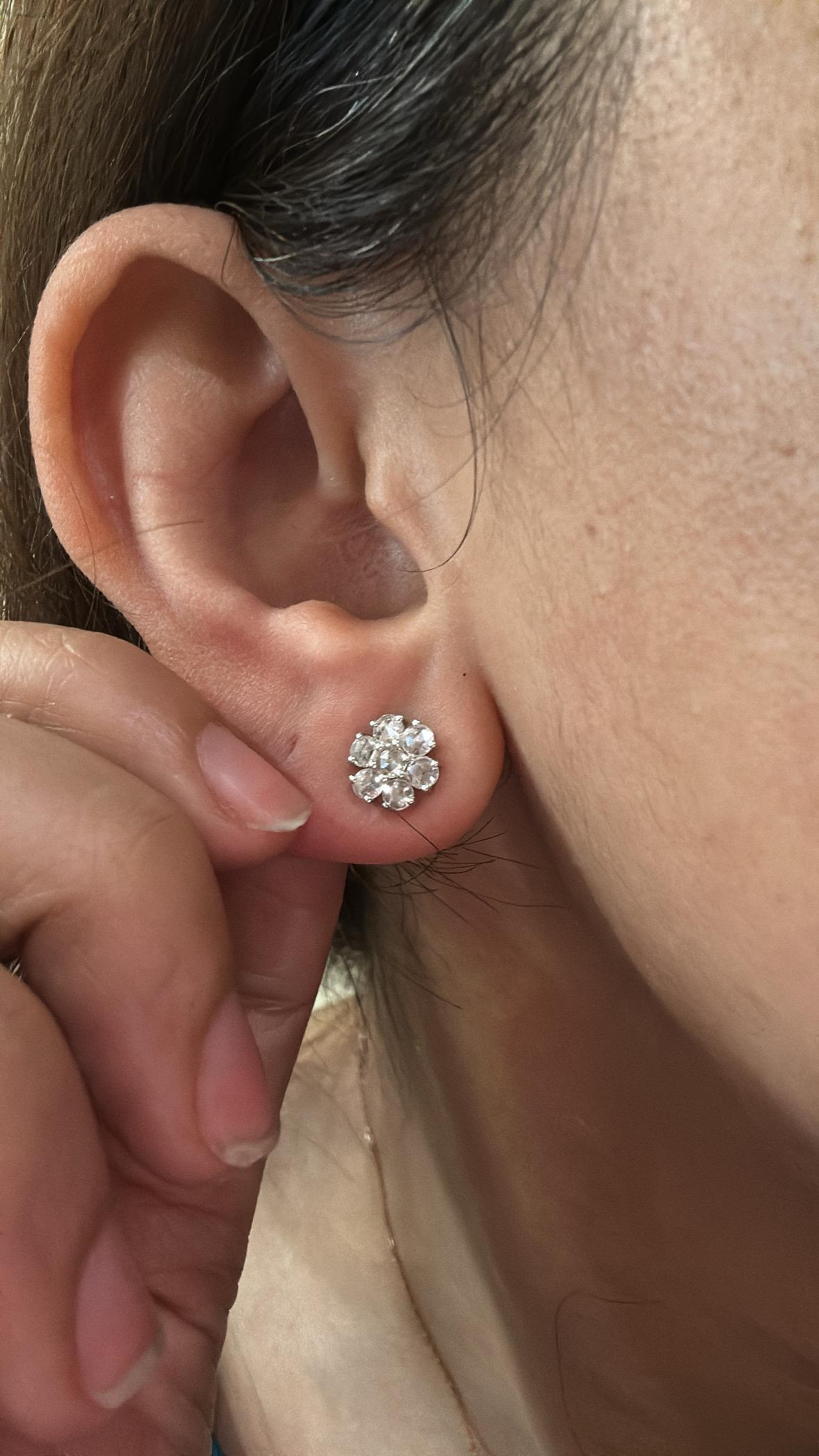 Boucles d'oreilles en or blanc 18 carats, 9,50 carats, Tanzanites et diamants taillés en rose en vente 4