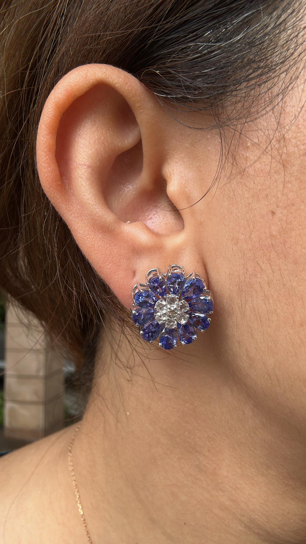 Boucles d'oreilles en or blanc 18 carats, 9,50 carats, Tanzanites et diamants taillés en rose en vente 6