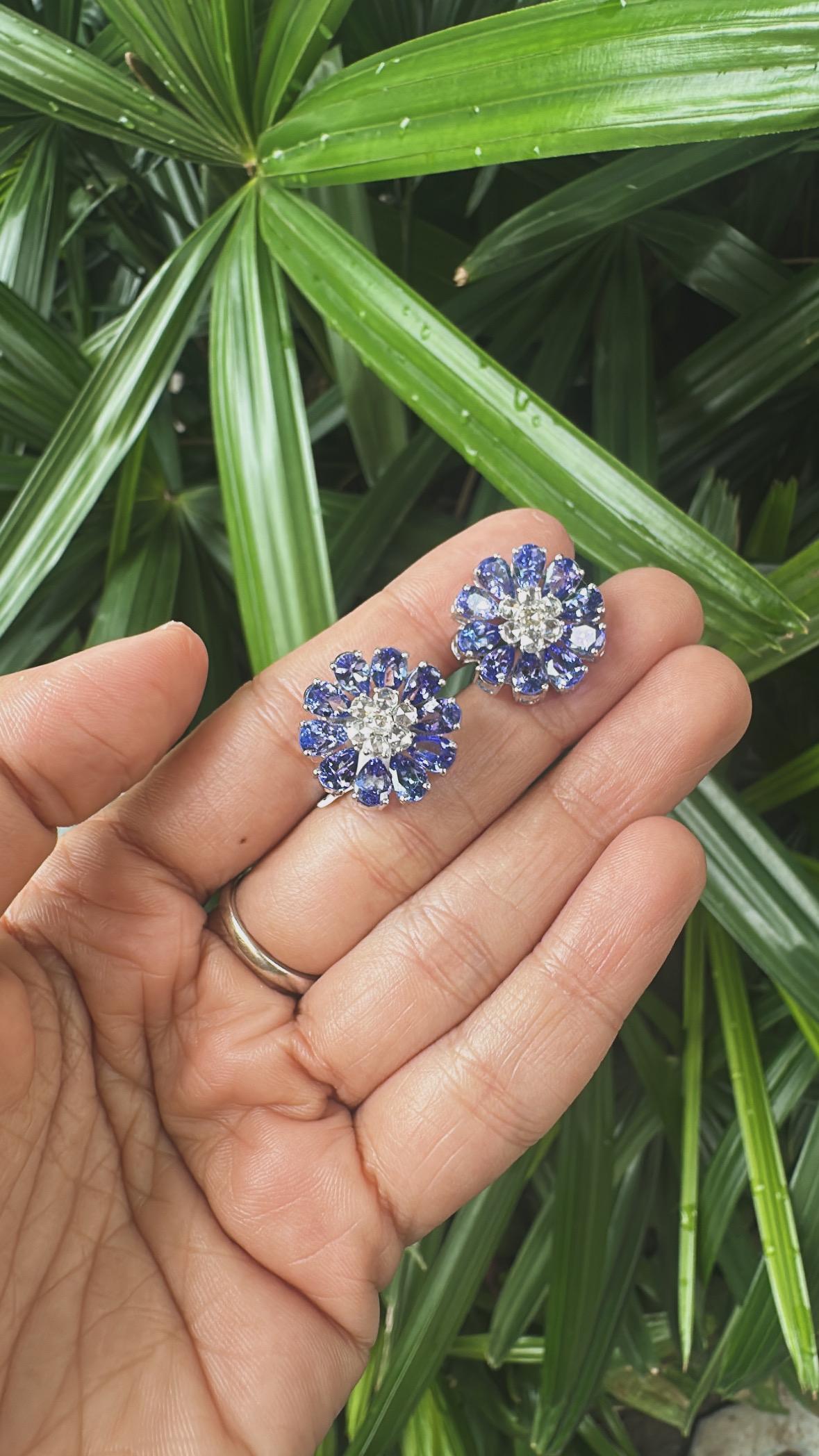 Boucles d'oreilles en or blanc 18 carats, 9,50 carats, Tanzanites et diamants taillés en rose en vente 3