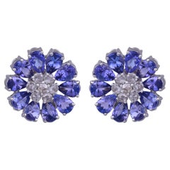 Set in 18K white Gold, 9.50 carats, Tanzanites & Rose Cut Diamonds Stud Earrings