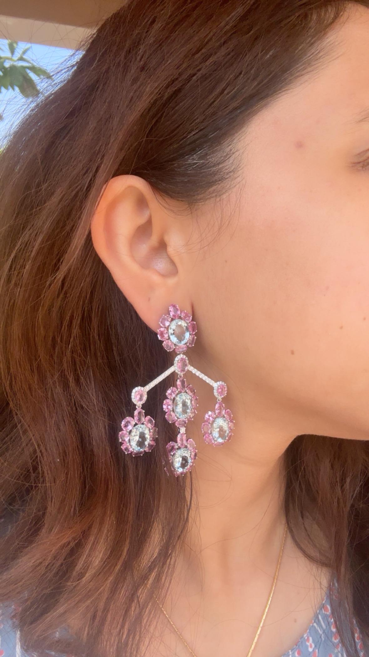 Boucles d'oreilles chandelier en or blanc 18 carats, aigue-marine, saphir rose et diamants en vente 6