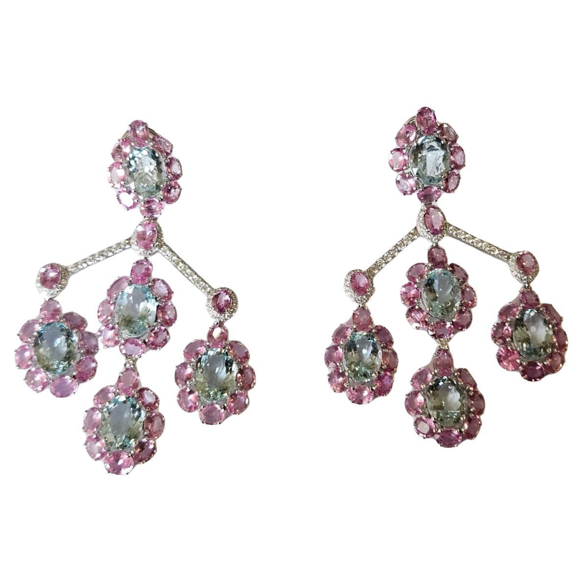 Orecchini lampadario in oro bianco 18 carati, acquamarina, zaffiro rosa e diamanti