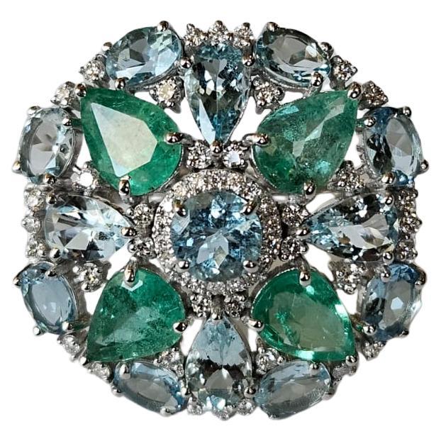 Set in 18K white Gold, Aquamarines, Colombian Emeralds & Diamonds Cocktail Ring