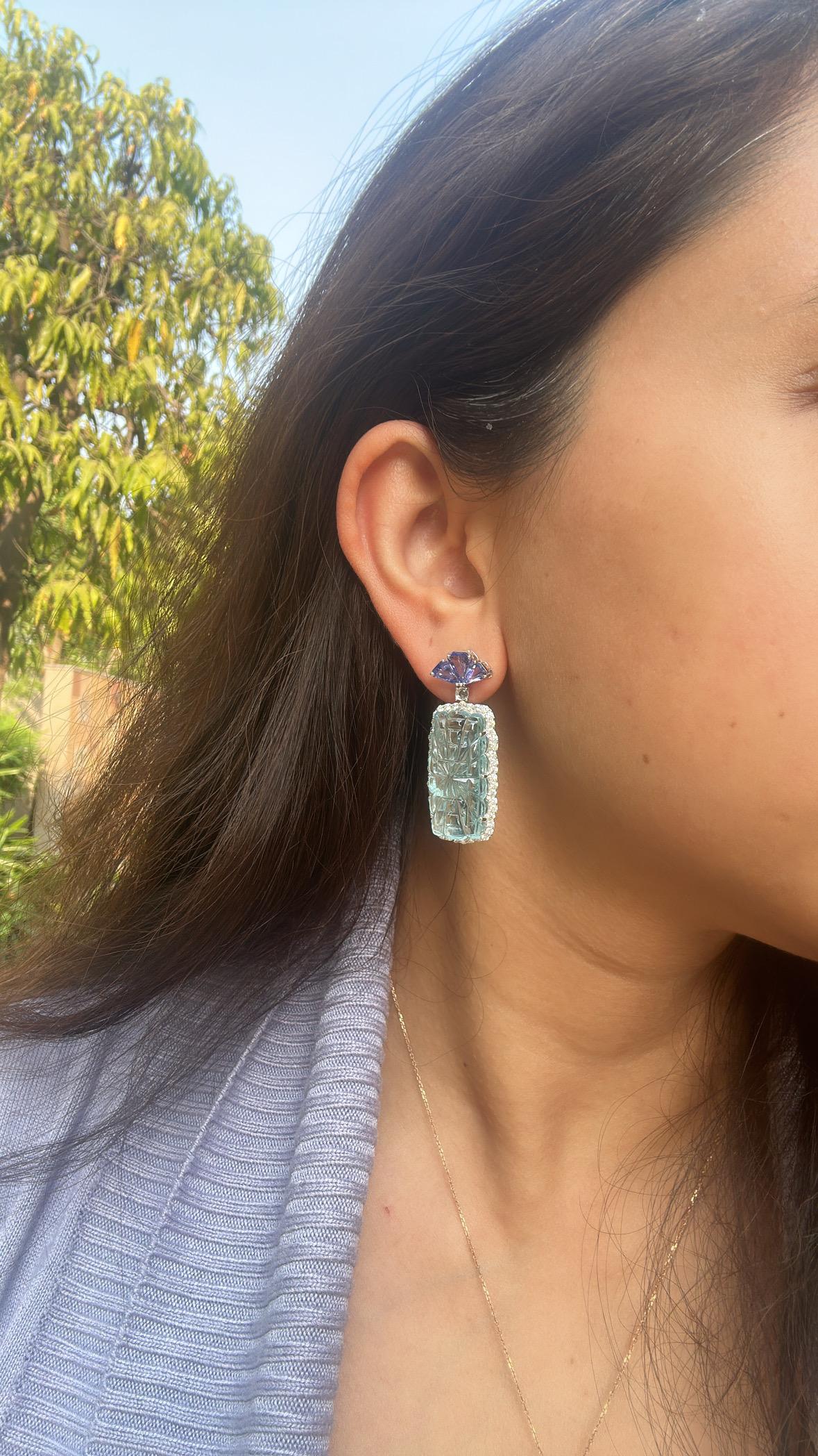 Set in 18K white Gold, carved Aquamarine, Tanzanite & Diamonds Dangle Earrings 5