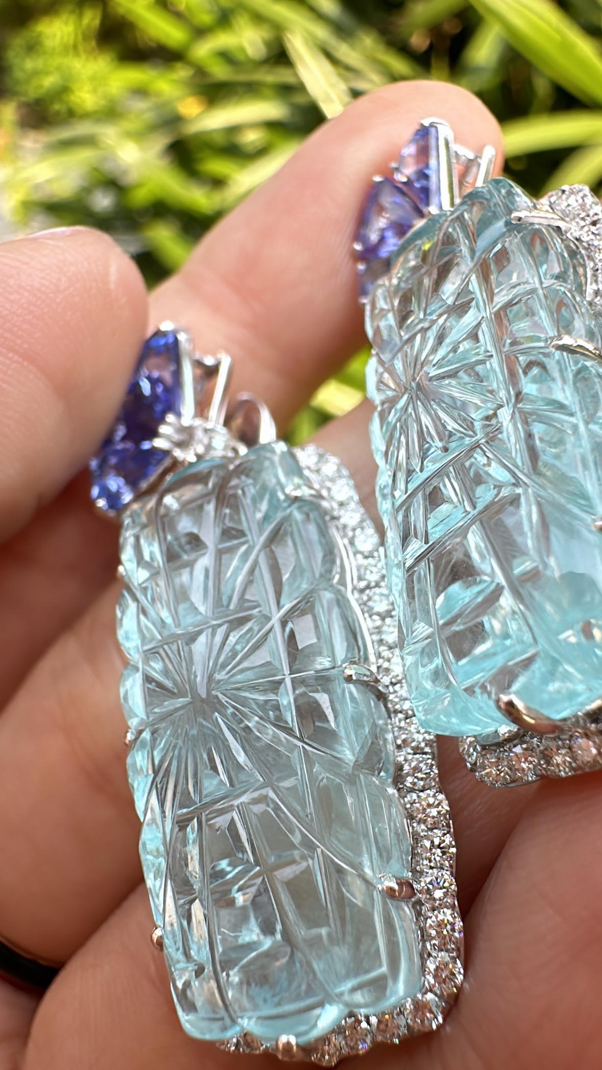Set in 18K white Gold, carved Aquamarine, Tanzanite & Diamonds Dangle Earrings 6