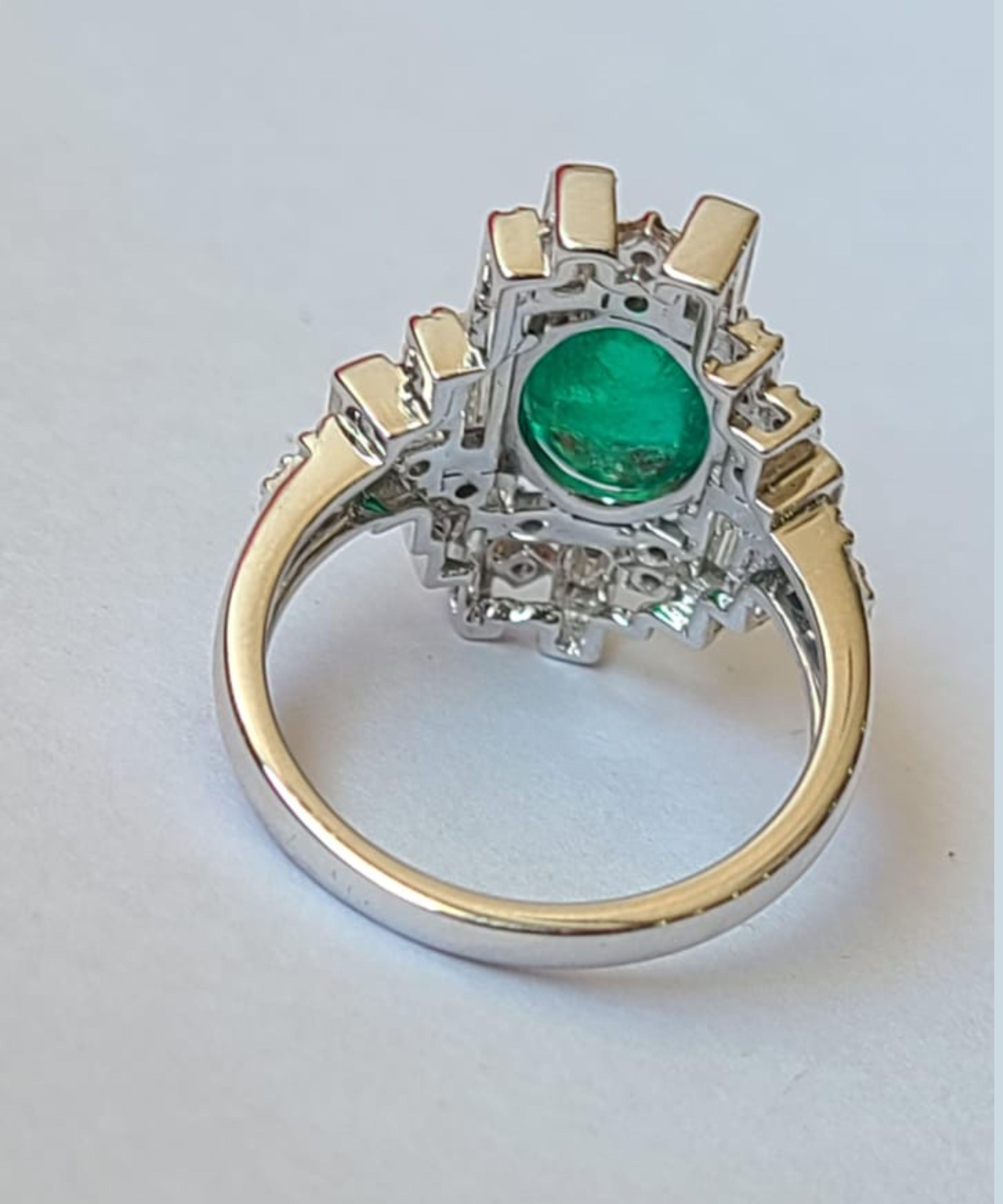  2.61carats natural Columbian Emerald & Diamonds, Art-Deco Style Engagement Ring In New Condition In Hong Kong, HK