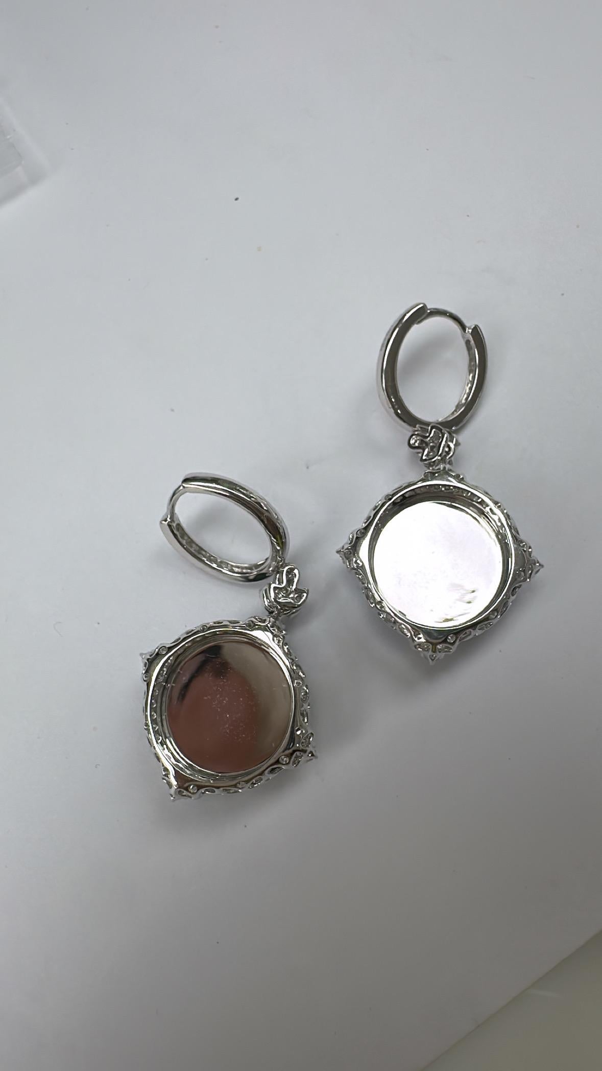 Set in 18K white Gold, HKJSL Certified, Fei Cui Jade & Diamonds Dangle Earrings en vente 5