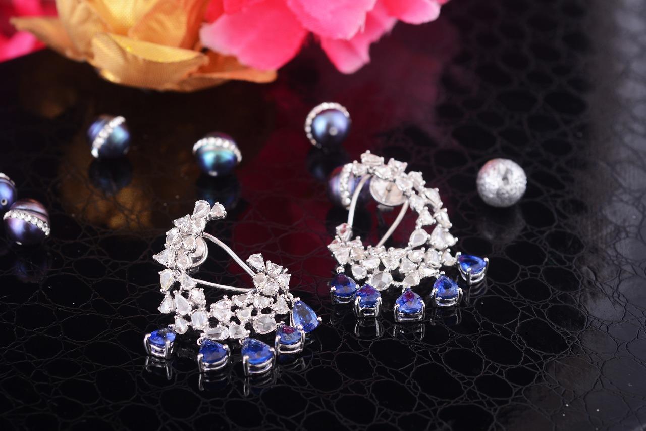 Modern Set in 18 Karat White Gold, Natural Blue Sapphire and Rose Cut Diamond Earrings