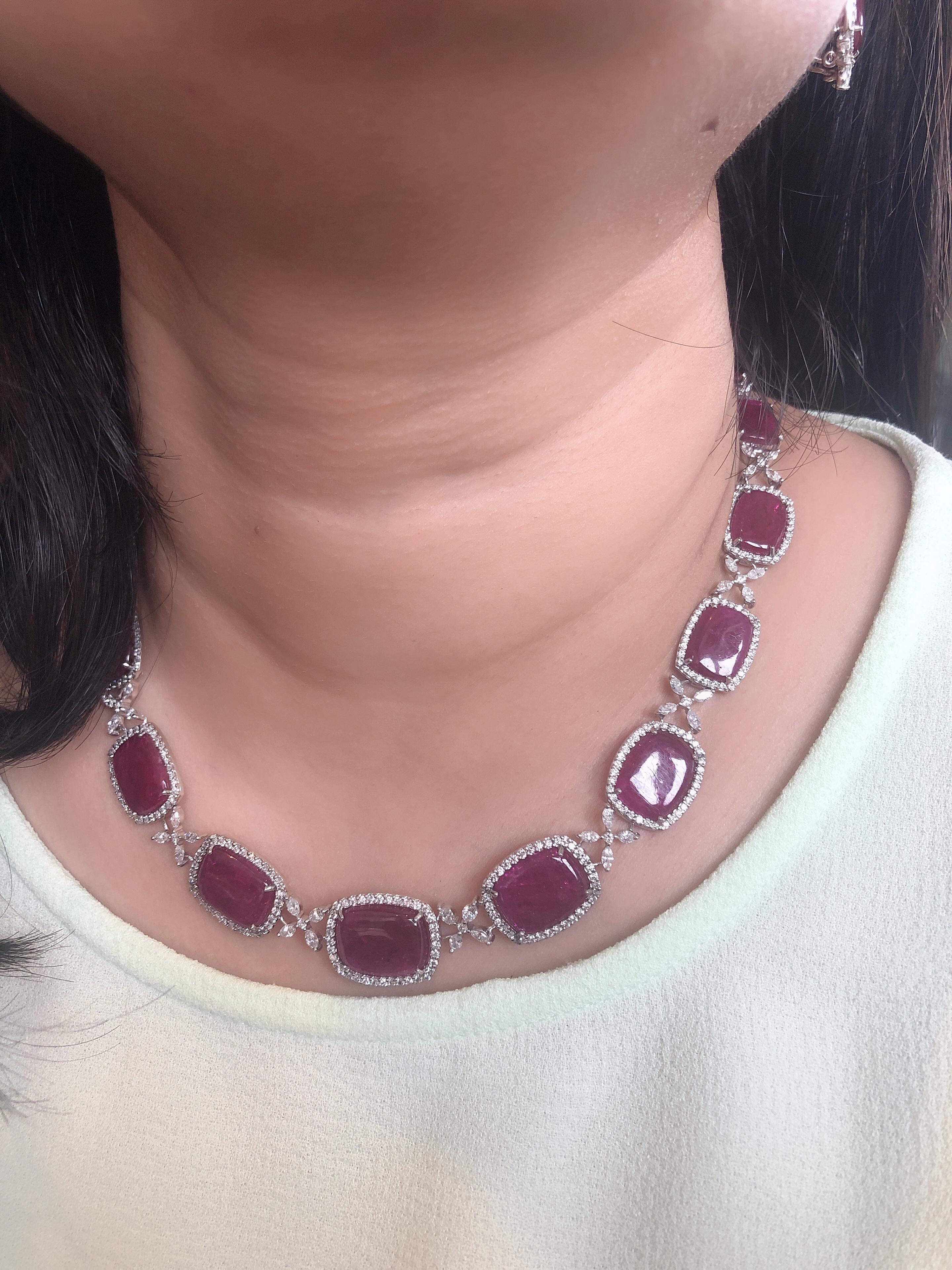 Women's or Men's 18 Karat Gold Natural Mozambique Ruby and Marquise Diamonds Necklace Set