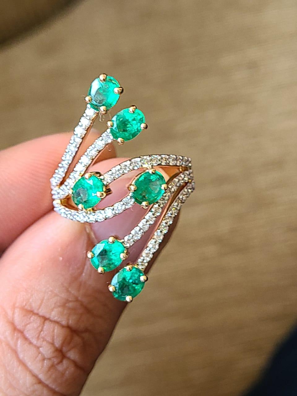 Modern Set in 18K White Gold, Natural Zambian Emeralds & Diamonds Band Ring