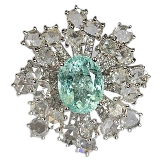 Anillo de compromiso de oro blanco de 18 quilates con turmalina de Paraíba y diamantes de talla rosa en venta