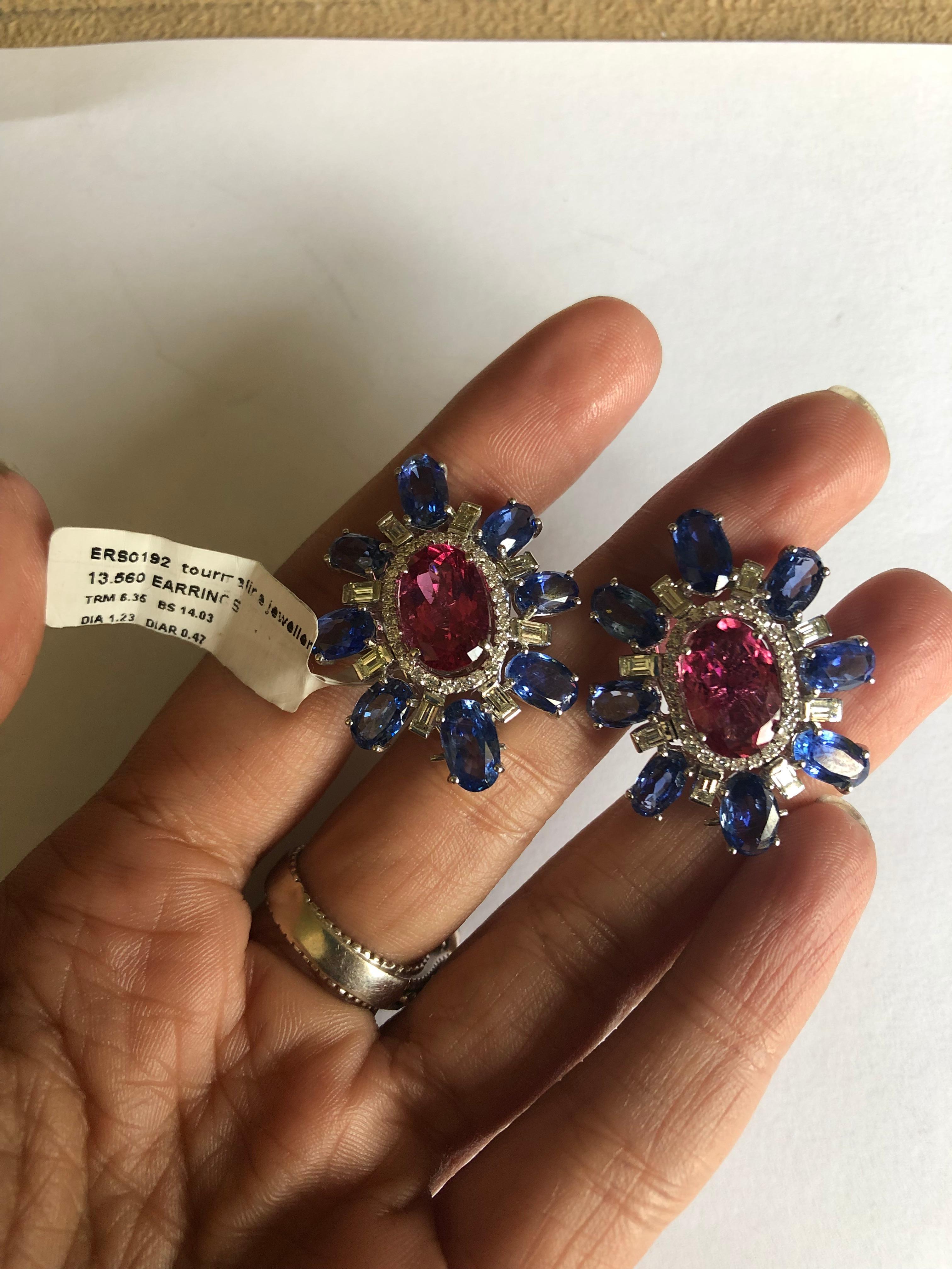 Art Nouveau Set in 18 Karat Gold, Pink Tourmaline, Blue Sapphire and Diamond Stud Earrings